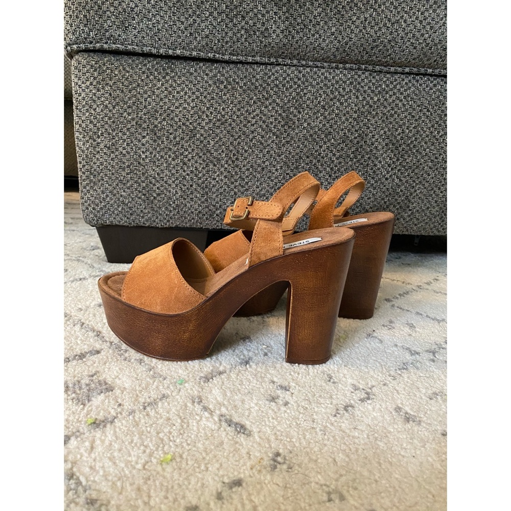 Steve Madden Chunky Suede Heels